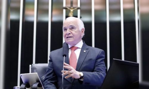 Evangelho virou pizza ideológica? Progressistas rebatem líder da bancada evangélica