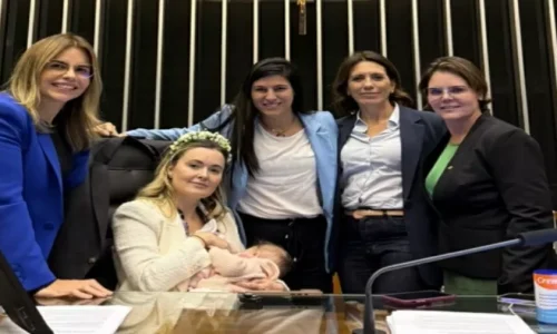 Nota 0: Para Júlia Zanatta